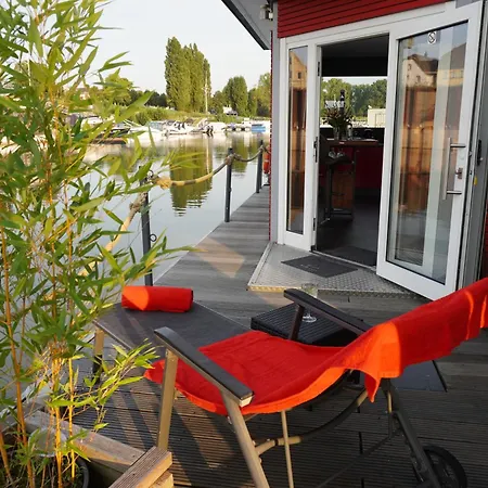 Hafen Oase - 2 Hausboote, 2 Whirlpool, 1 Sauna, Wellness