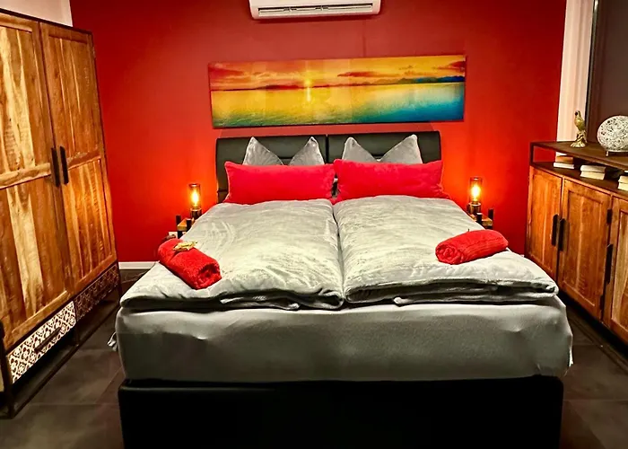 Hafen Oase - 2 Hausboote, 2 Whirlpool, 1 Sauna, Wellness * レバークーゼン