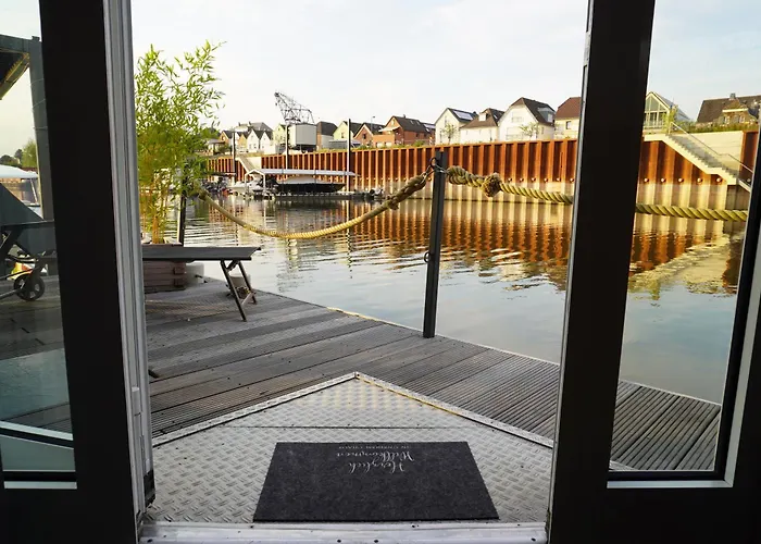 船上ホテル Hafen Oase - 2 Hausboote, 2 Whirlpool, 1 Sauna, Wellness *