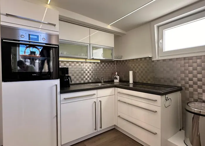 Hafen Oase - 2 Hausboote, 2 Whirlpool, 1 Sauna, Wellness 船上ホテル *